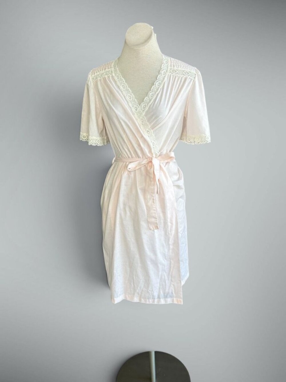 Vintage Deena Pale Pink Lace Inset Lightweight Robe Size Medium